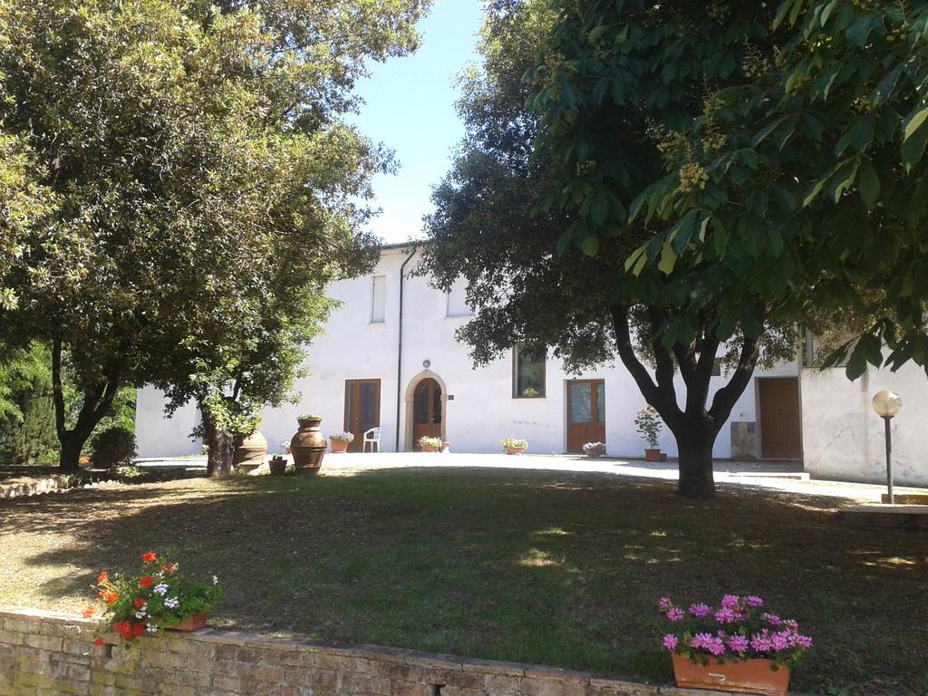 Agriturismo Santa Chiara Pomarance Buitenkant foto